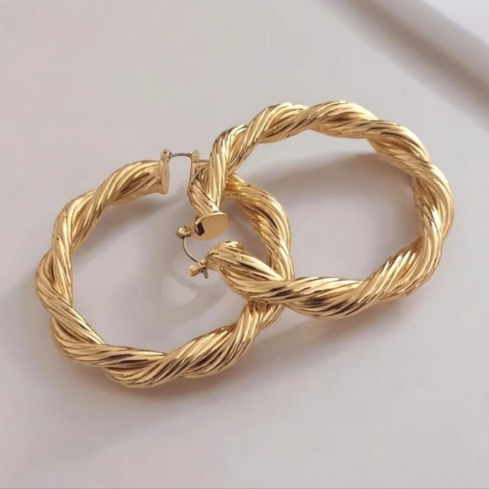 GOLD HOOP Earrings Twisted Chunky Thick Y2K Statement Hip Hop Hoops - Picture 4 of 16